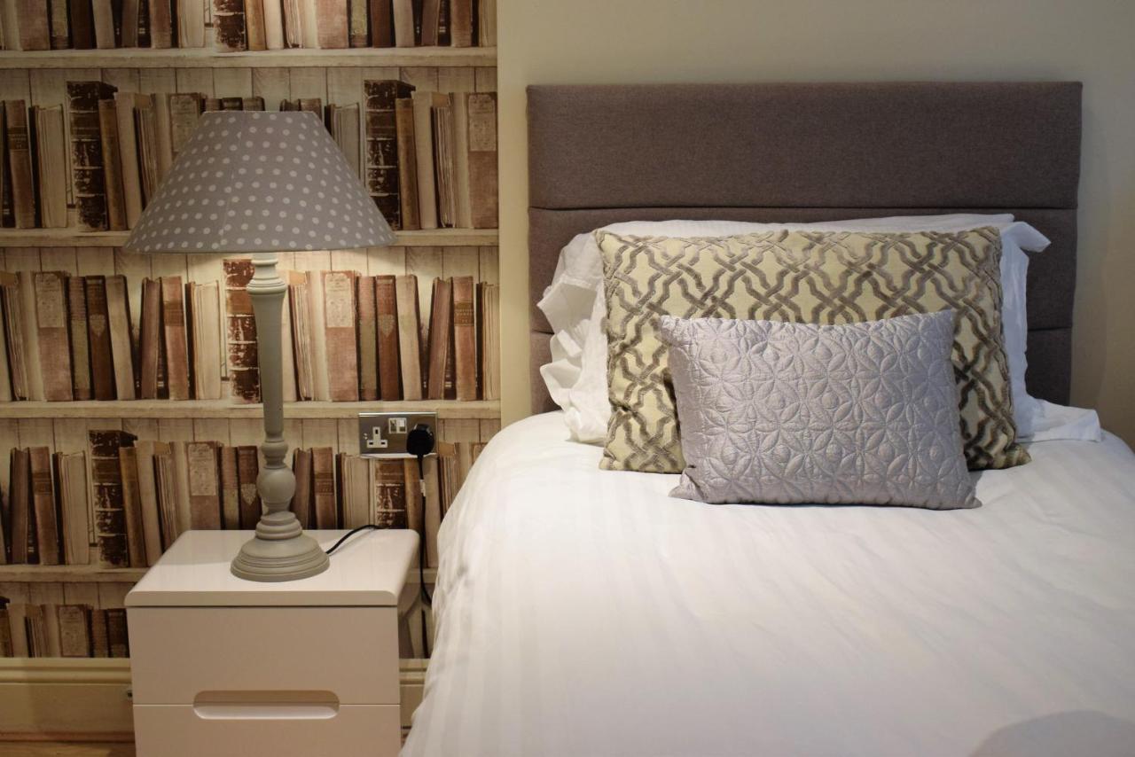 Apartment Meridian Way - Your Bristol